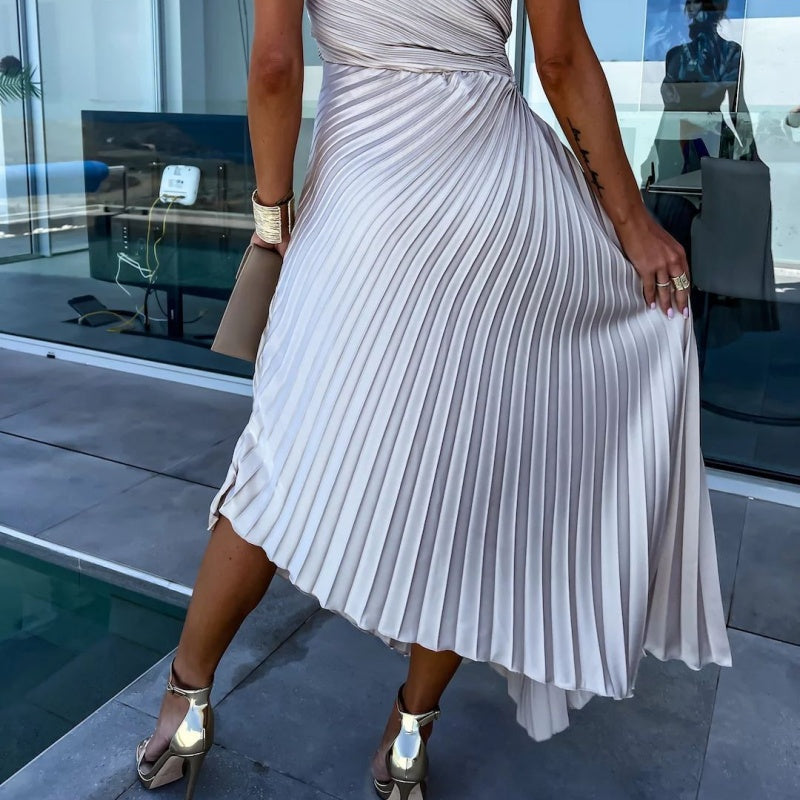 Lana | One-shoulder pleated maxi dress